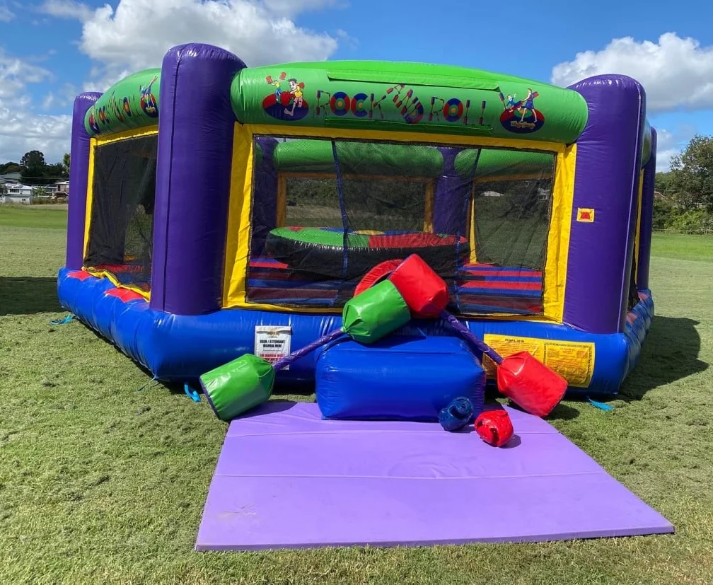 Gladiator Jousting Ring (9' H x 20' L x 20' W)